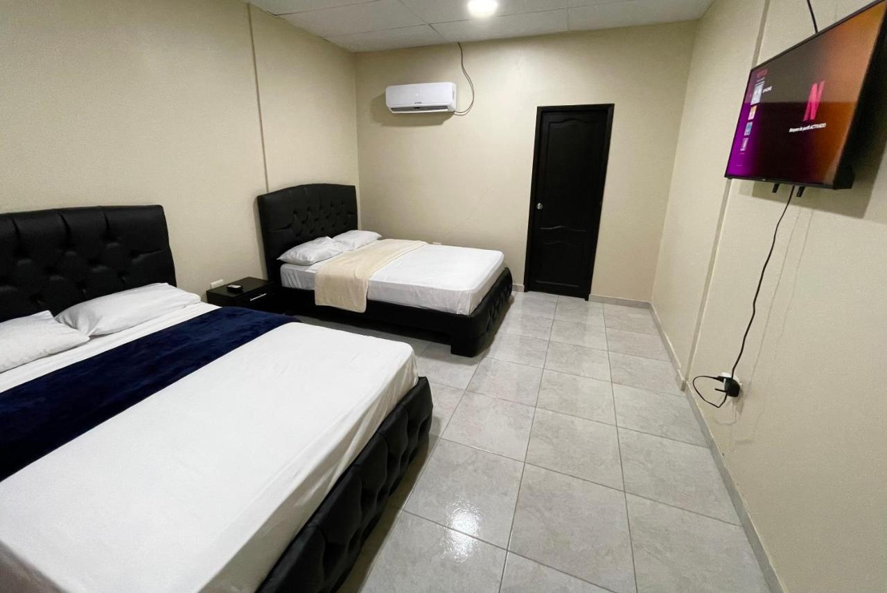 Hotel Hostal Tropicoco Playas Exterior foto